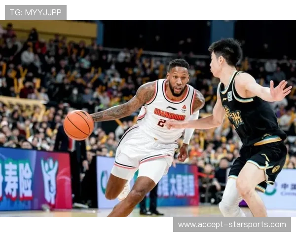 中国篮球联赛季后赛激烈开战 广东队力争四连冠 江苏队誓夺首冠